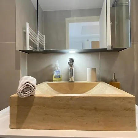 Le Soleil - Sea - Spacious - Hypercentre - Car Park Apartment Antibes