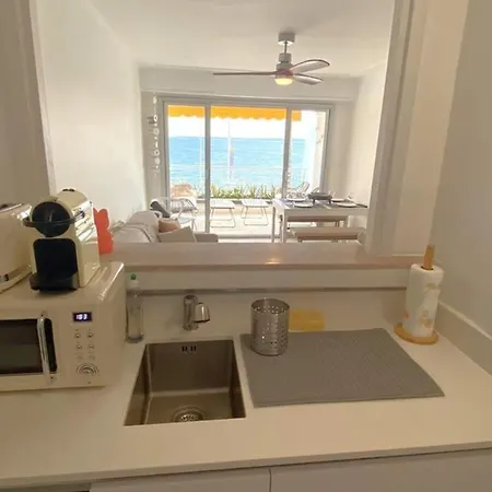 Le Soleil - Sea - Spacious - Hypercentre - Car Park Apartment *