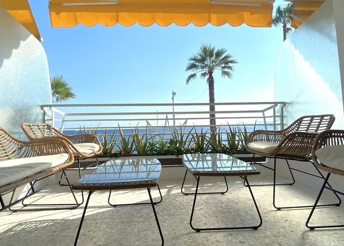 Le Soleil - Sea - Spacious - Hypercentre - Car Park Apartment